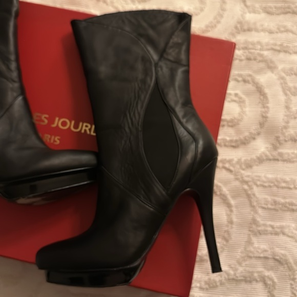 Charles Jourdan high heel leather boots - Picture 10 of 10